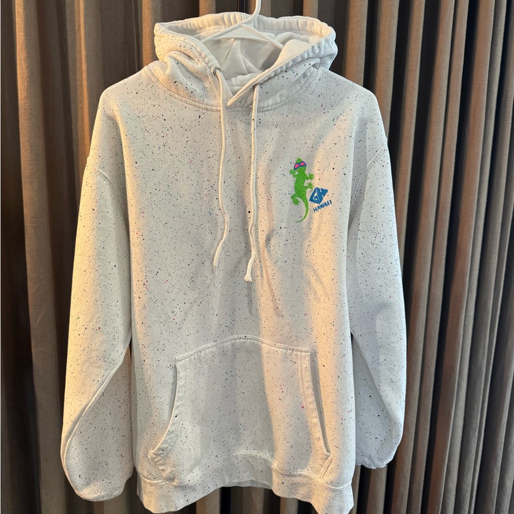 GECKO HAWAII // WHITE SPLATTER HOODIE - Size Large 🩷💙💛💜💚
